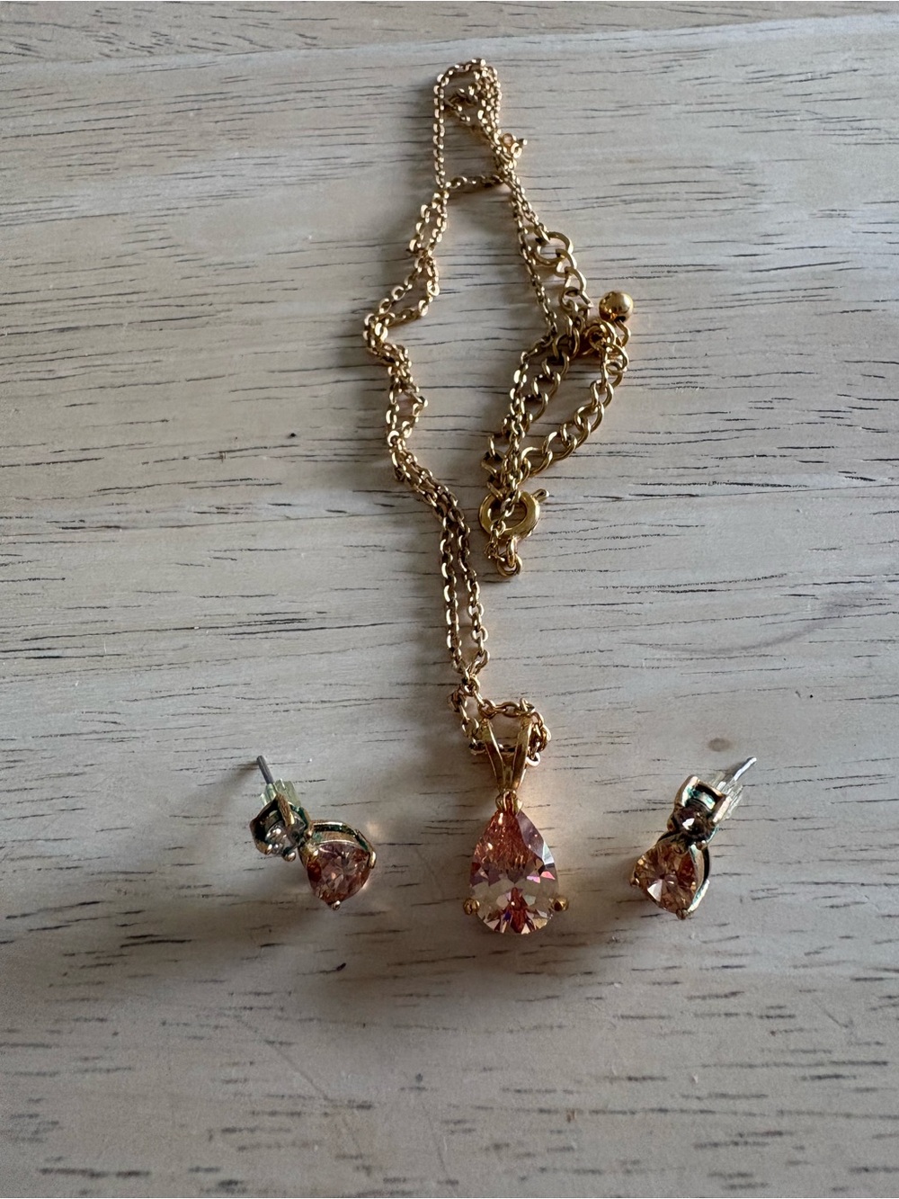 Gold-Tone Necklace & Stud Earrings Set with Pink Teardrop Stones